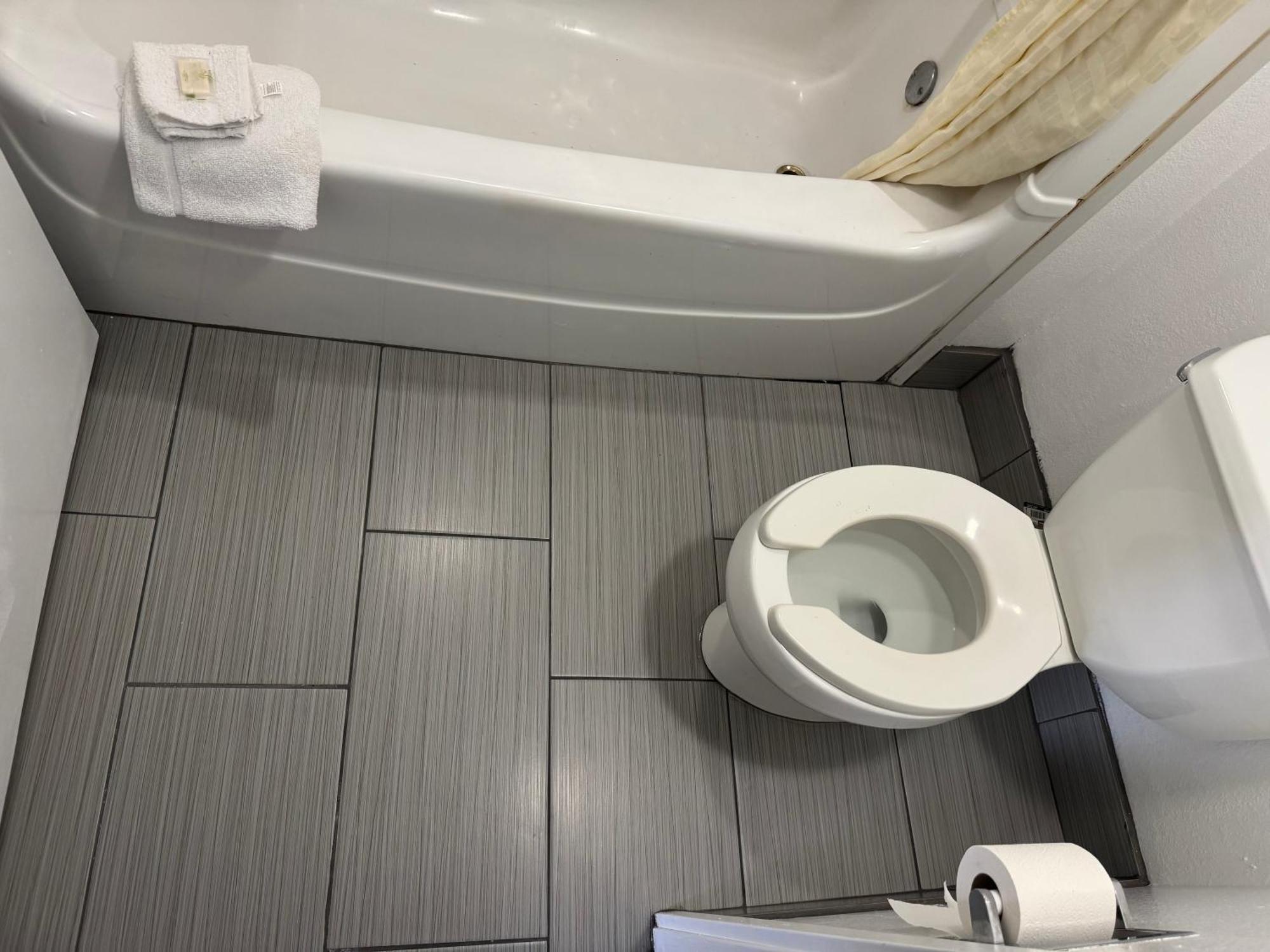 Travel Inn Sharonville Bagian luar foto