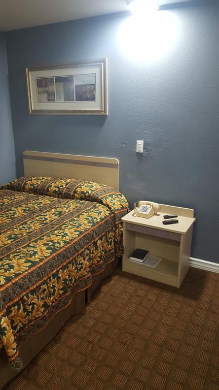 Travel Inn Sharonville Bagian luar foto